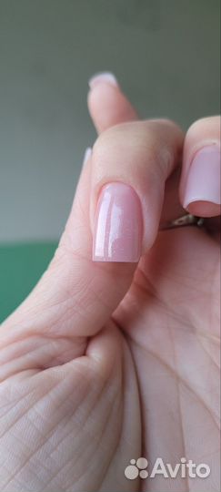 Модель на наращивание ногтей