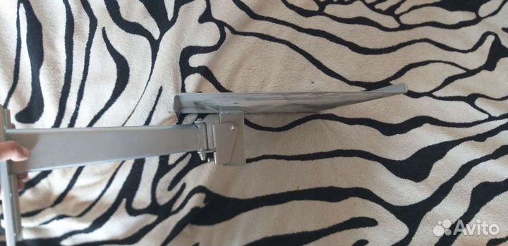 Кронштейн для телевизора на стену поворотный