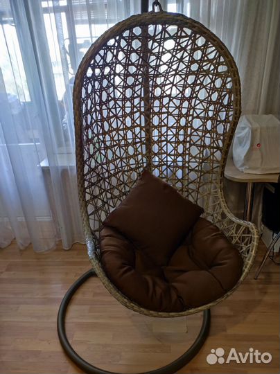 Качели из ротанга