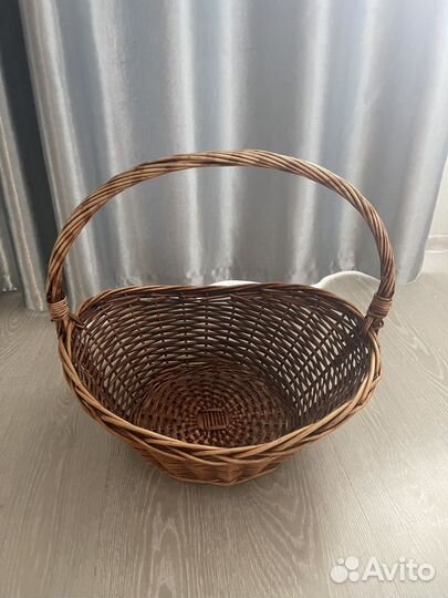 Корзина плетеная