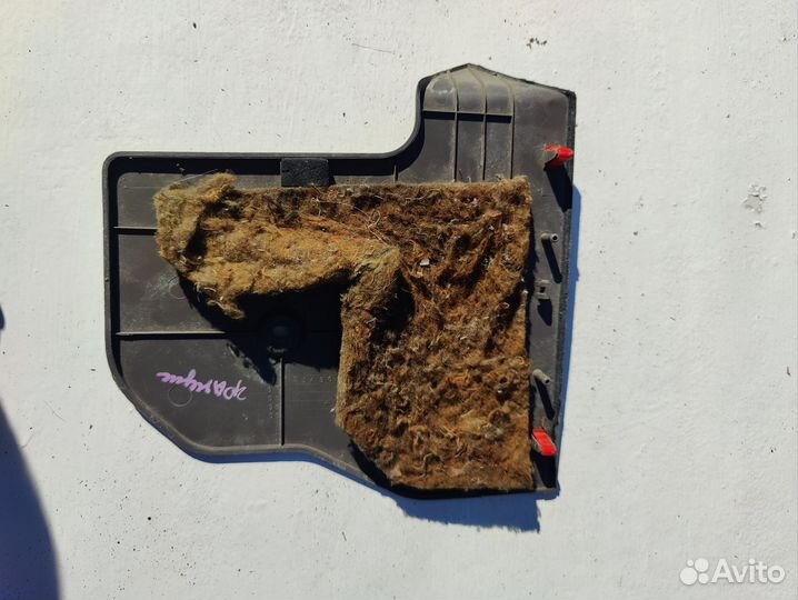 Накладка торпедо Mitshubishi Grandis Chariot