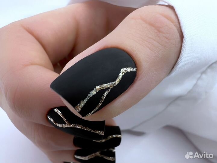 Маникюр Педикюр