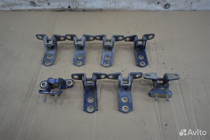 Петли дверей Mitsubishi Outlander Xl 2 поколение