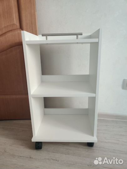 Этажерка(тележка, тумба) косметологическая