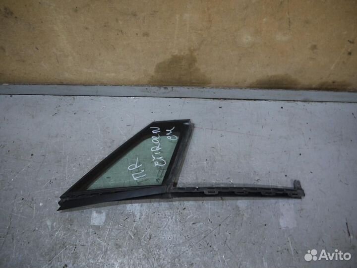 Стекло форточки передней правой Citroen C4 II (201