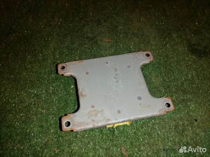 Блок управления Airag MR502414 Mitsubishi Galant E