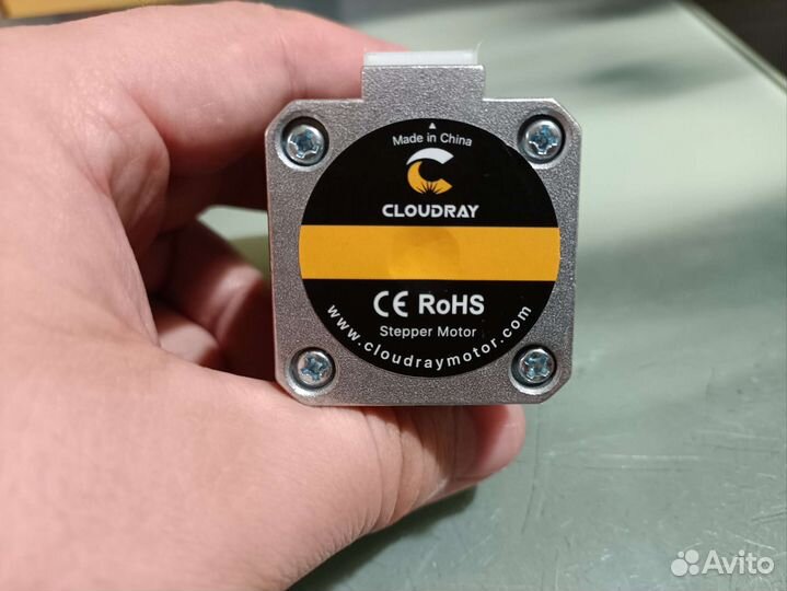Шаговый двигатель nema 17