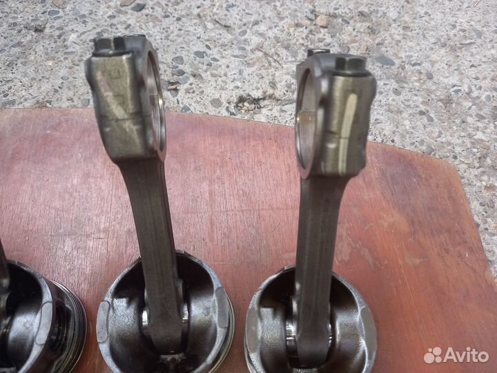 Поршень шатун на 1.5 К9К Рено 7701475074