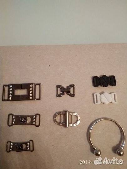 Бусины,концевики,пряжки,кнопки,пуговицы