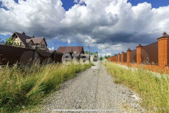 Дом 483,2 м² на участке 25 сот.