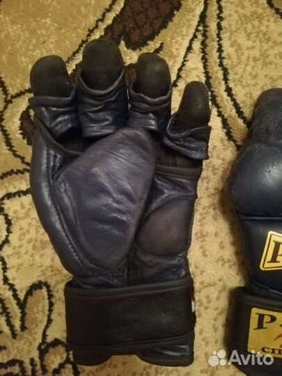 Боксерские перчатки