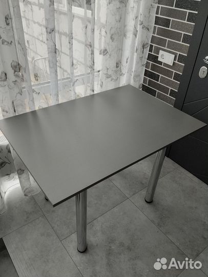 Стол новый