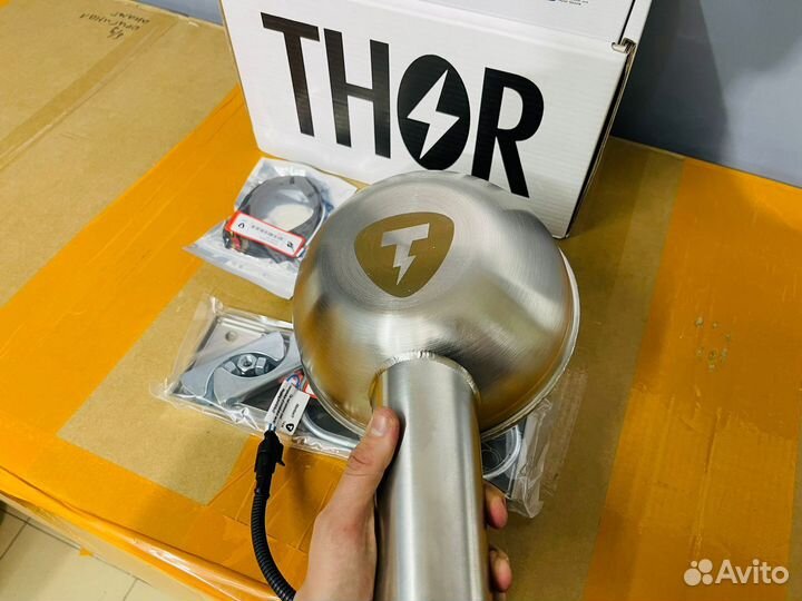 Один динамик thor на Mercedes