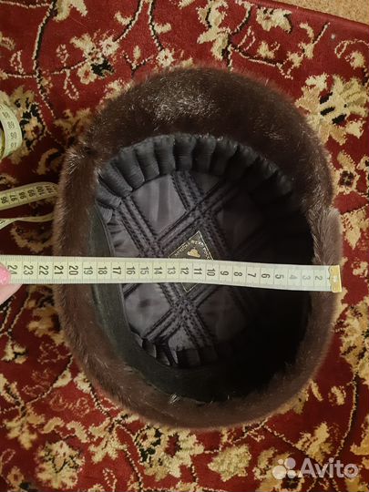 Мужская зимняя меховая шапка с козырьком