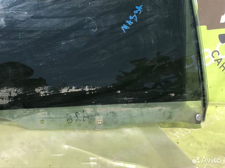 Стекло двери заднее правое Mazda 626 Gd 1988