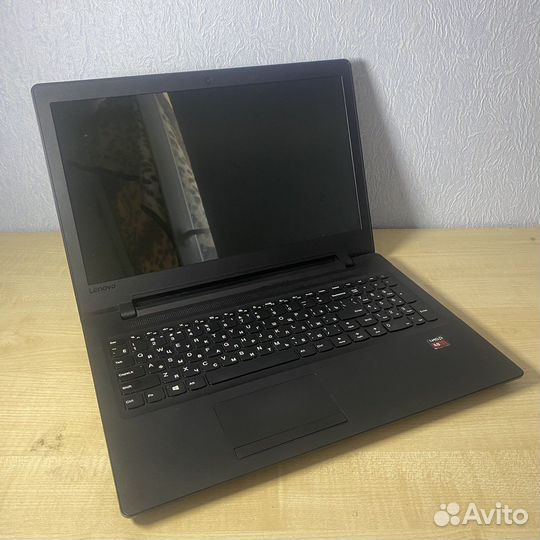 Мощный Игровлй Ноутбук A8-7410/8gb/R5-2gb/SSD240