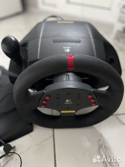 Руль игровой logitech momo racing