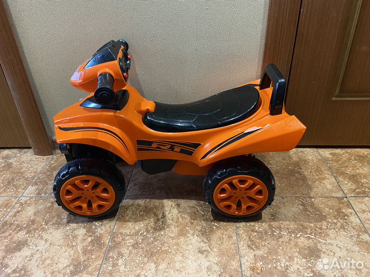 Квадроцикл каталка-толокар