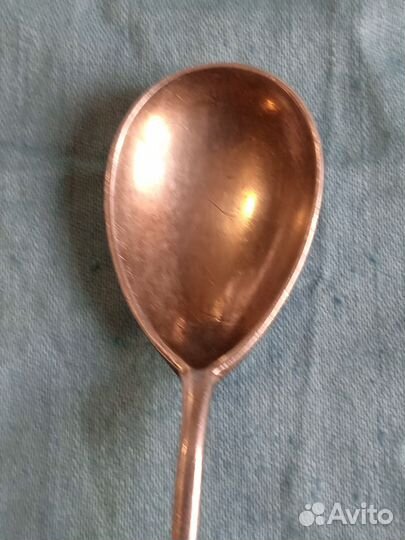 Серебряная чайная ложечка