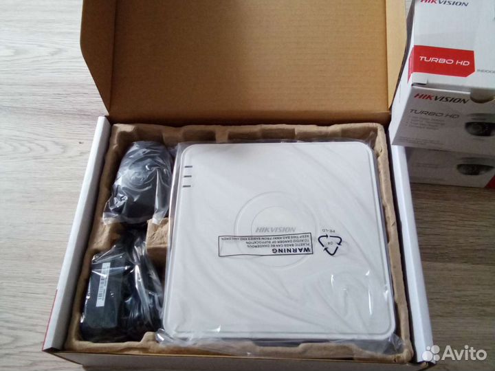 Комплект видеонаблюдения hikvision