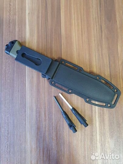 Нож туристический