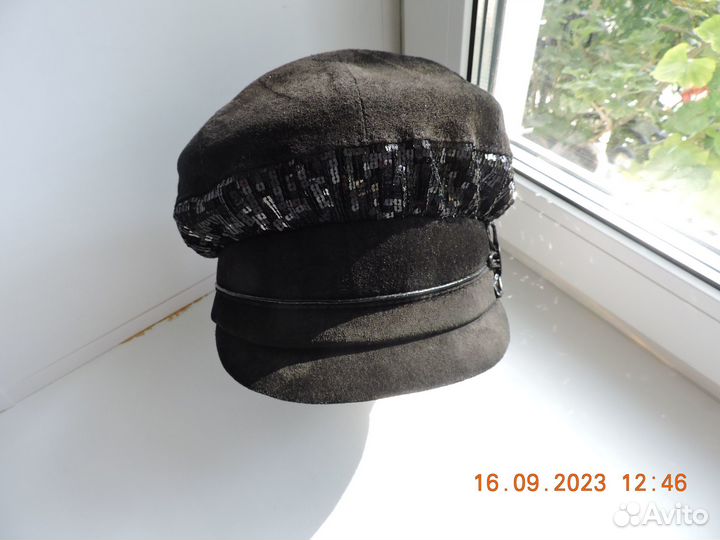 Береты и фуражка женские