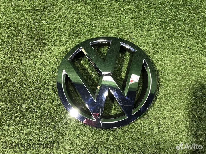 Эмблема решетки радиатора VW Tiguan 1 (2011-2018)