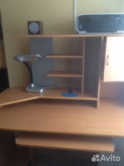 Стол письменный