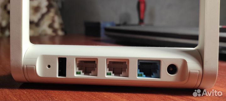 Продам Wi-Fi роутер Xiaomi Mini