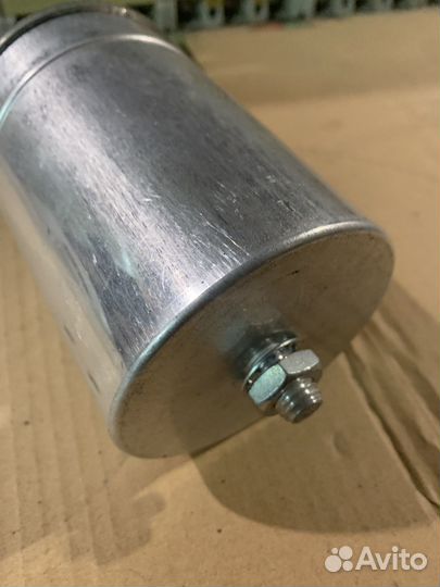 Конденсатор Electronicon 100 мкФ 640V-аc 1000V-DC