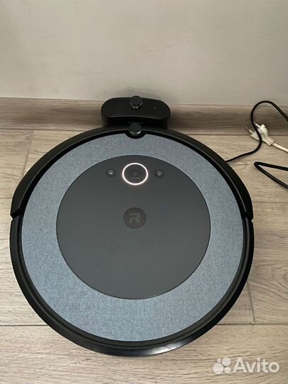 Робот пылесос irobot roomba i3