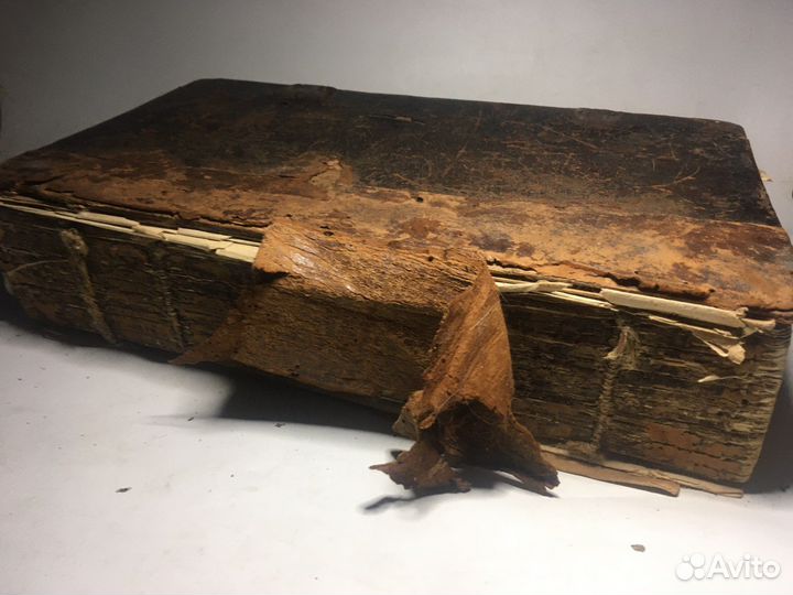 Старинная антикварная церковная книга 18-19 век