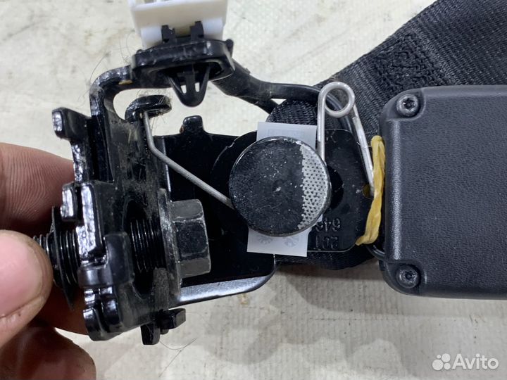 Ответная часть ремня безопасности KIA K5 DL3