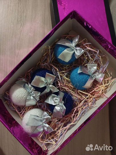 Набор новогодних шаров