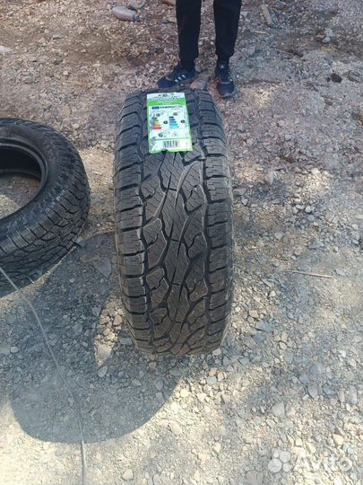 Crosswind A/T 265/65 R17