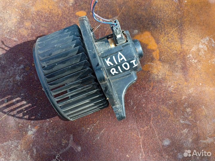 Моторчик печки kia rio 1