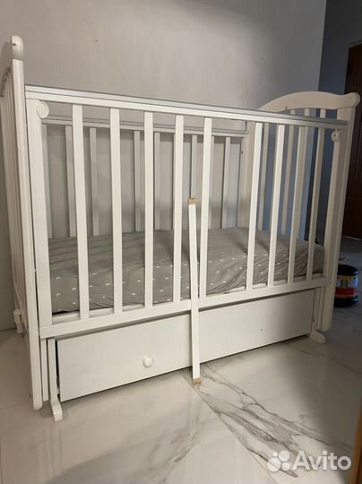 Кроватка детская