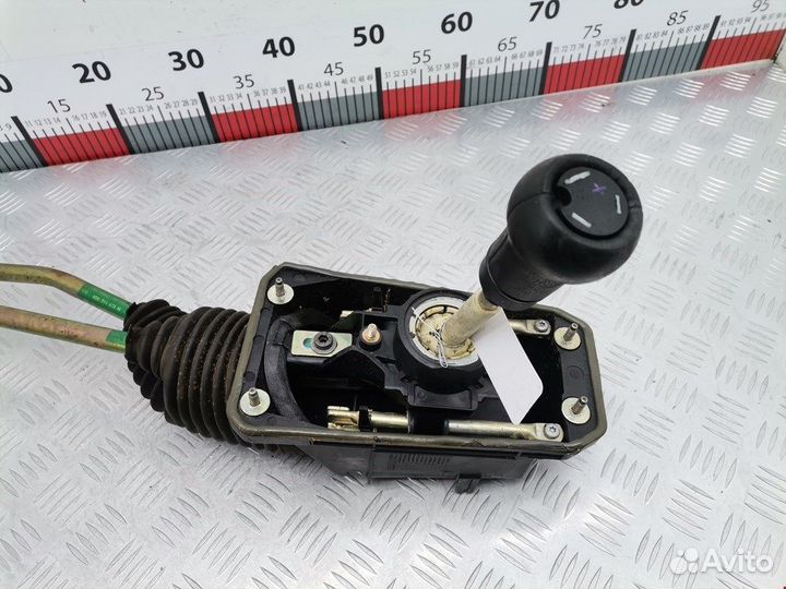 Кулиса кпп для Volkswagen Passat 5 GP 8D0711055AE