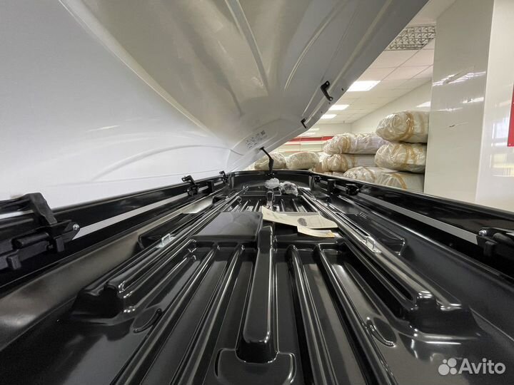 Автобокс Voyage 520л 205см цвет Белый матовый