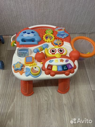 Развивающий стол BabyGo 2 в 1. Столик + ходунки