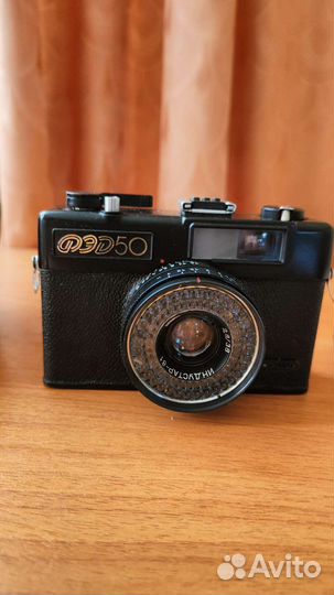 Пленочный зеркальный фотоаппарат