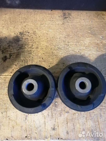 Саленблок Toyota Vitz