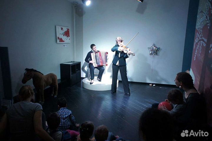 Музыкант на мероприятие