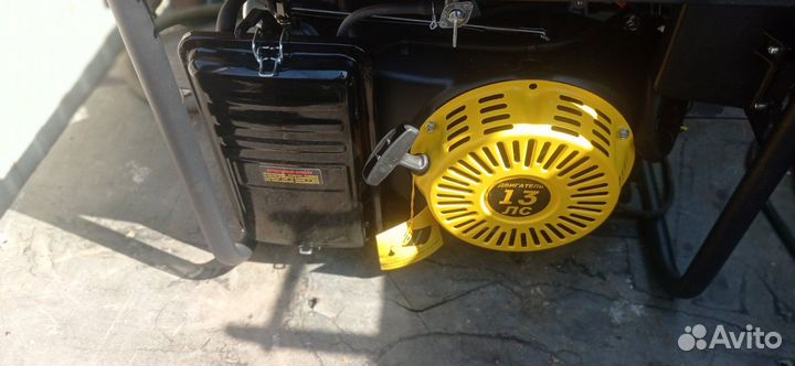 Генератор бензиновый 5 квт huter DY6500LX новый