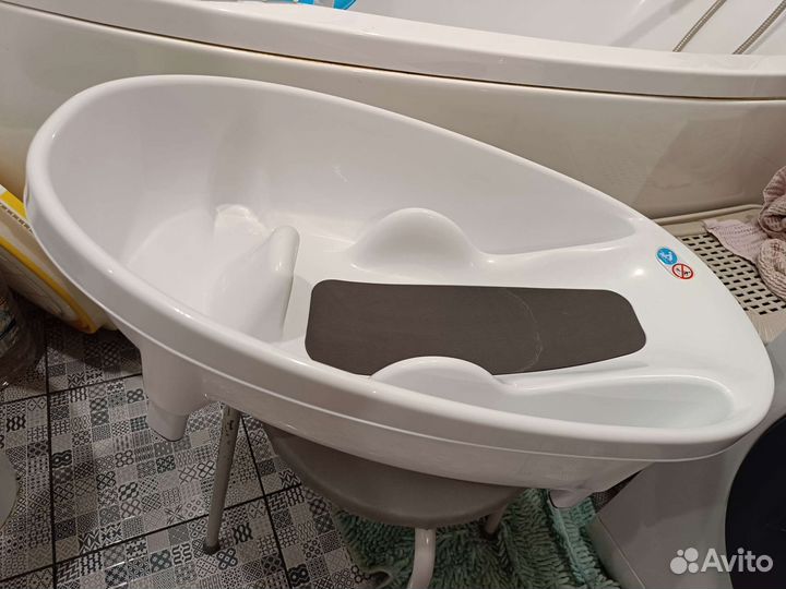 Детская ванночка для купания с подогревом