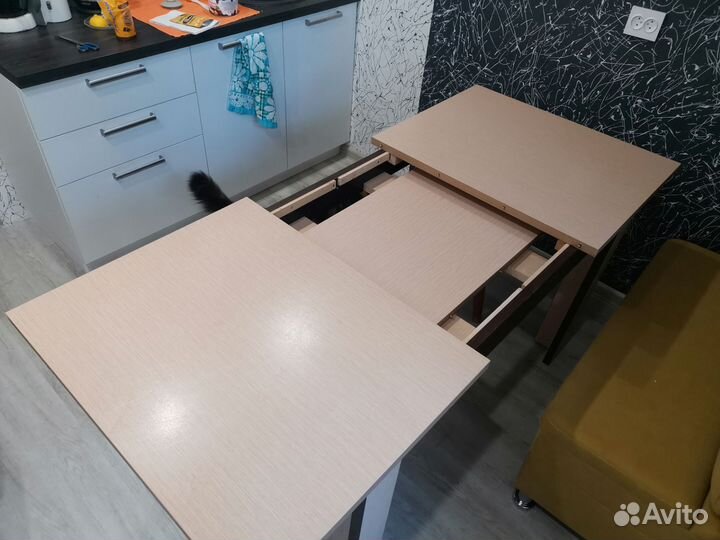 Кухонный стол раскладной