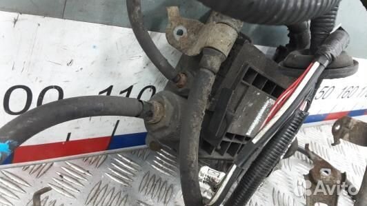 Стояночный тормоз электронный toyota avensis T27