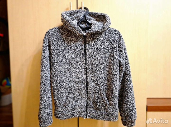 Кофта на молнии для девочки 146-152