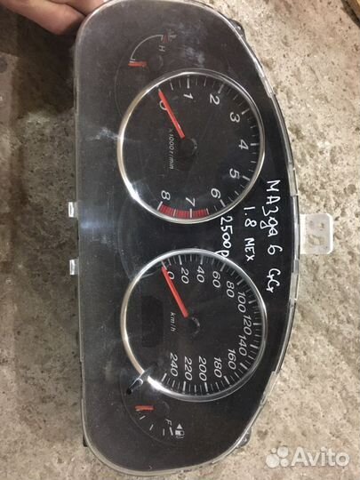 Панель приборов мазда 6 GG 2.0 бенз МКПП