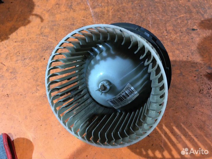 Моторчик печки Nissan Note E11